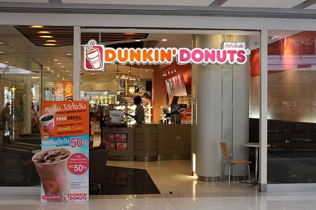 Dunkin Donuts store