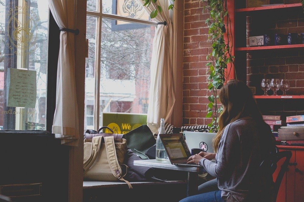 Online business tools all solopreneurs should use to improve working remotely