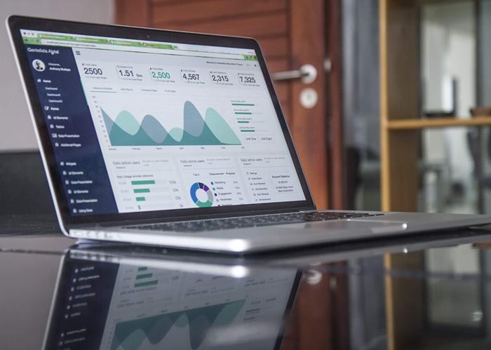 How to attract more customers by improving website user experience