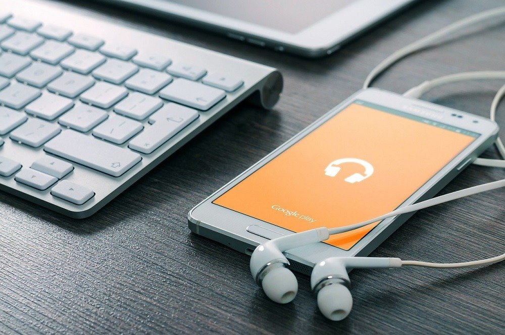 What is Google Play offering to the music streaming market in India?