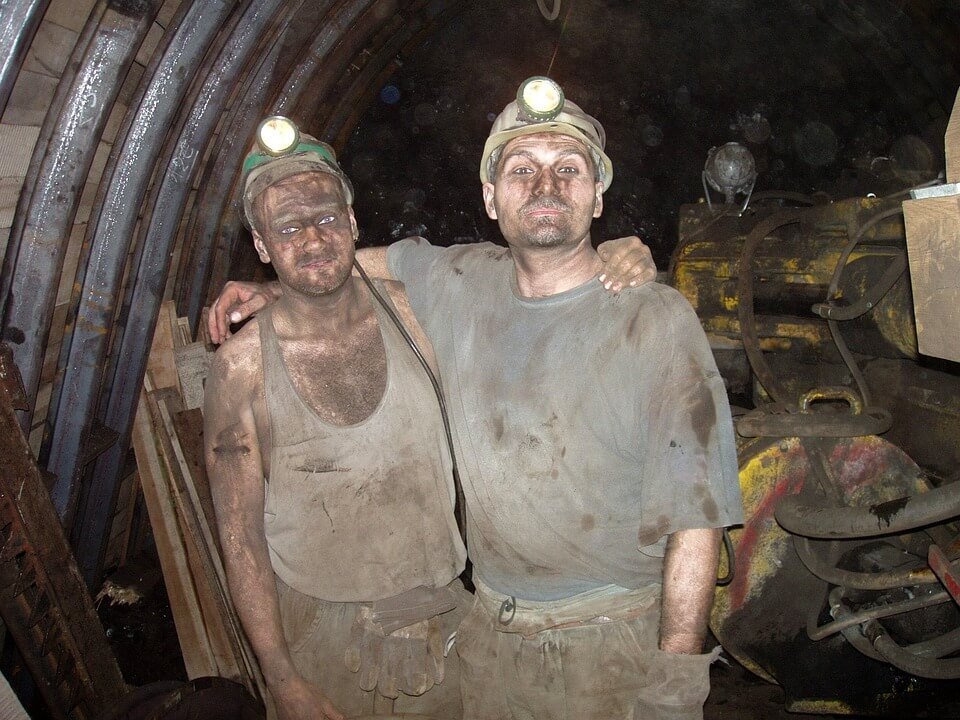 Coal mining vs alternative energy jobs