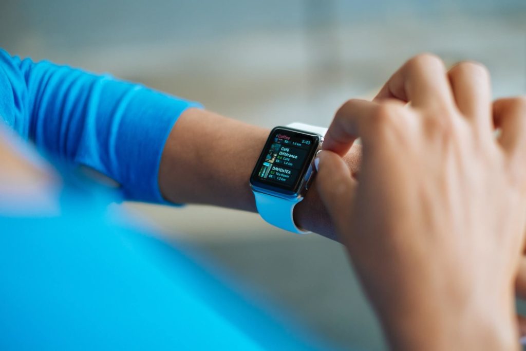 Smartwatch in Internet of Things