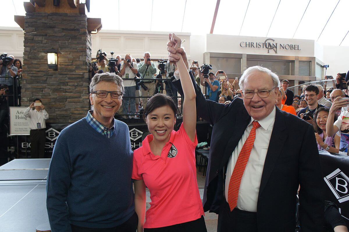 Warren Buffett with Bill Gates. 