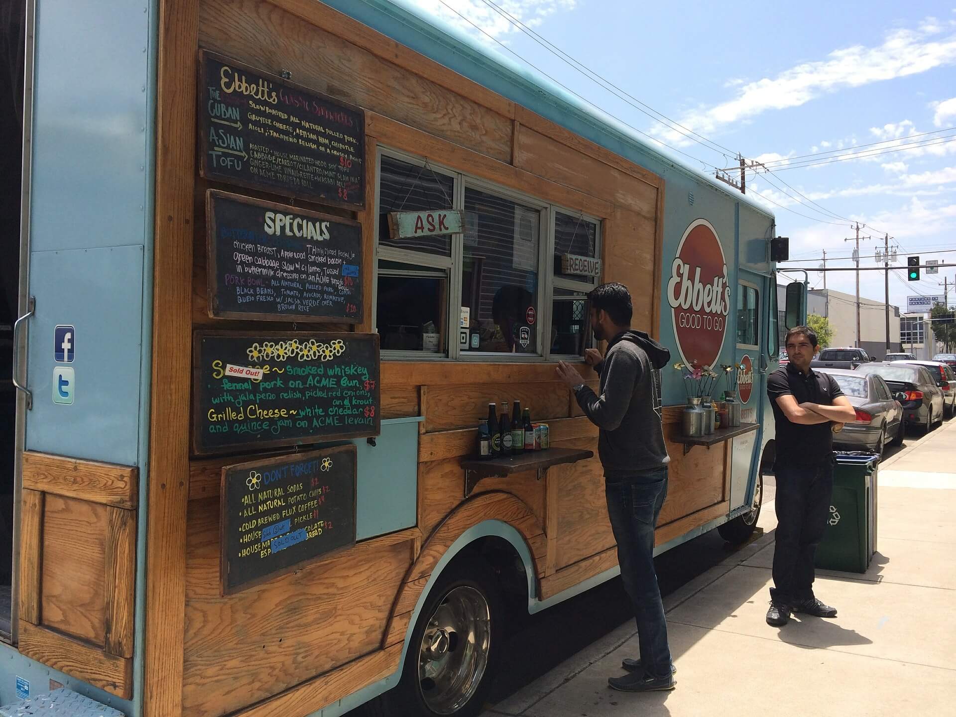 Should The Food Truck Business Be Your Next Venture