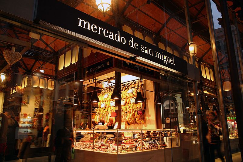 San Miguel market or Mercado de San Miguel is the oldest and only iron structured market surviving today. (Photo by aiko99ann via Wikimedia Commons. CC BY-SA 4.0)