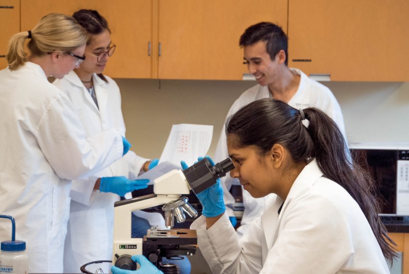 This oicture show a group of scientist working on a project.