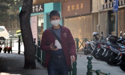 This picture show a person wearing a face mask.