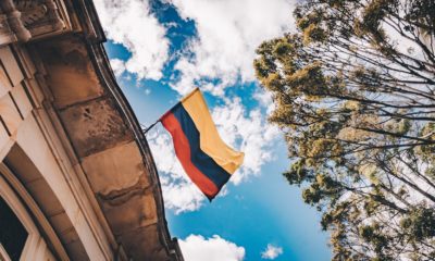 This picture show the Colombian flag.