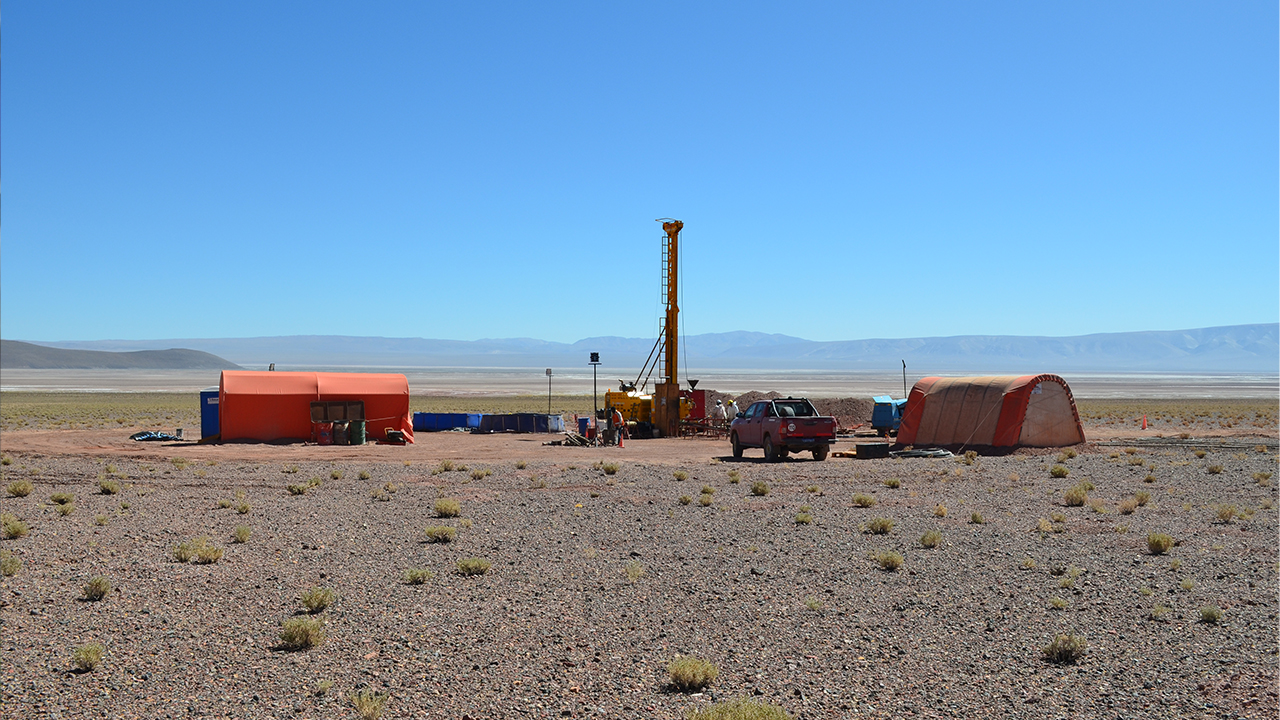 Stellantis invests in Argentina Lithium & Energy Corp. in bid to secure potential future lithium production