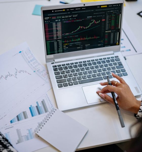 eToro